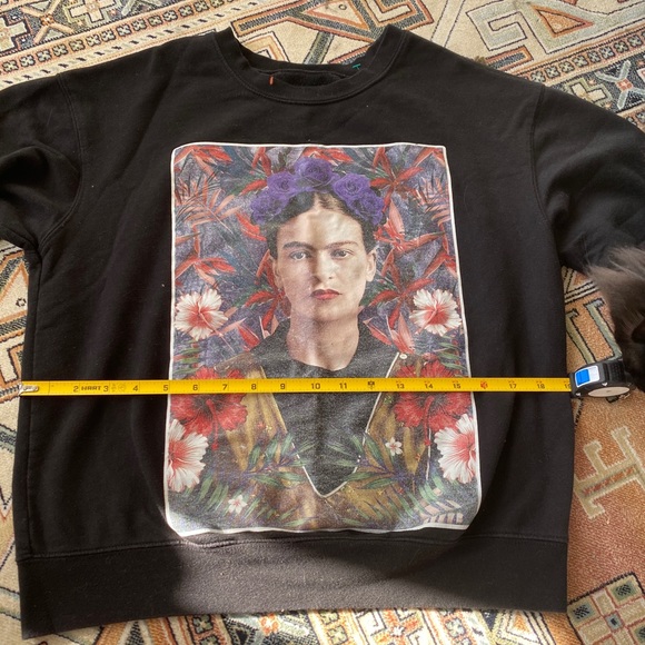 Art History Frida Kahlo Black Crewneck - Picture 5 of 6